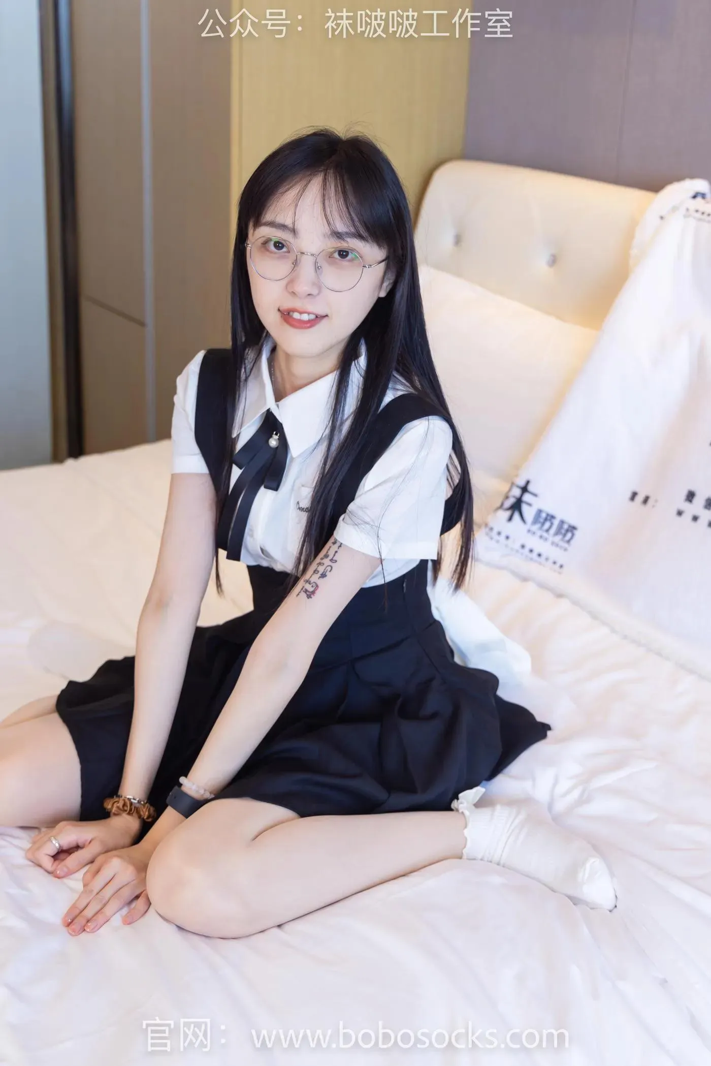 [BoBoSocks袜啵啵]NO.121 稚予-高跟鞋、白棉袜、肉丝 [138P]插图7